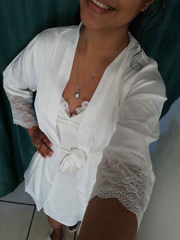 Mis batas de Aliexpress y mis pantunflas - 2