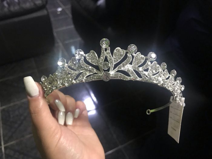 La corona está pasada de moda?? - 1