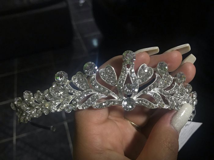 La corona está pasada de moda?? - 2