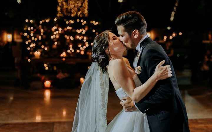 Baile familiar 👰🏽🤵🏽💜 - 1