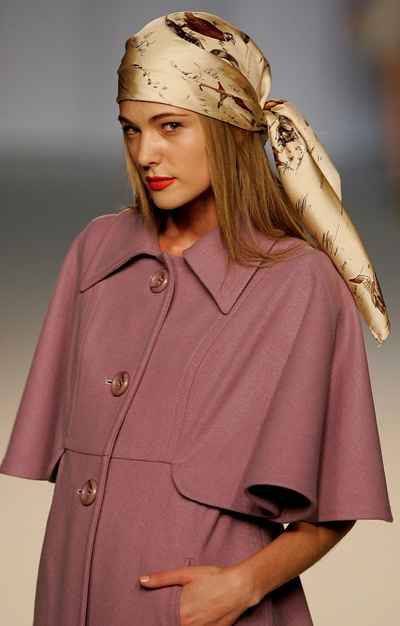 Ayuda con vestuario  - 2