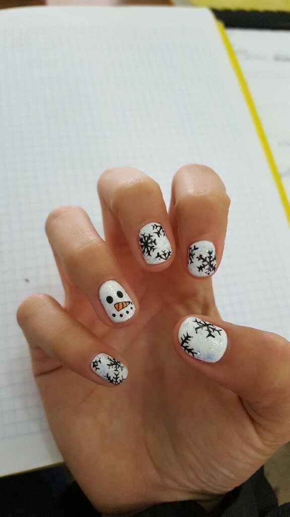 Uñas decembrinas - 1