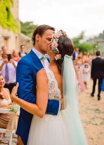 Velos de colores: nueva tendencia en novias 12