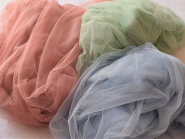 Velos de colores: nueva tendencia en novias 13