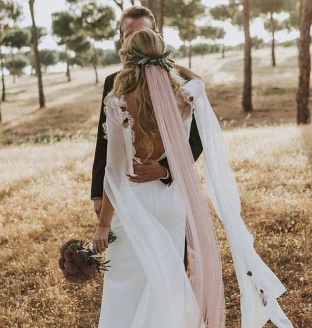 Velos de colores: nueva tendencia en novias 17