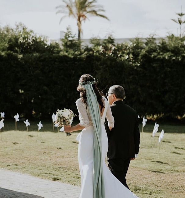 Velos de colores: nueva tendencia en novias 18