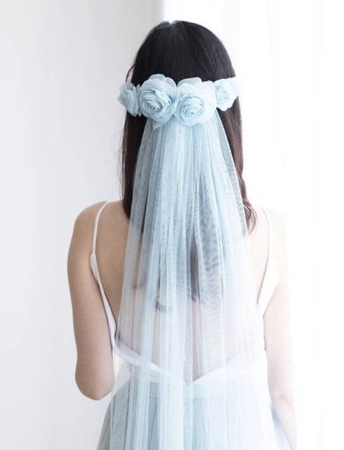 Velos de colores: nueva tendencia en novias 23