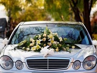 ¿Cómo decorar el carro para la boda? 12