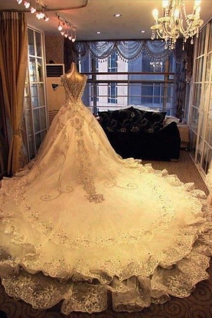 Vestidos con cola larga ¿Si o No? 16