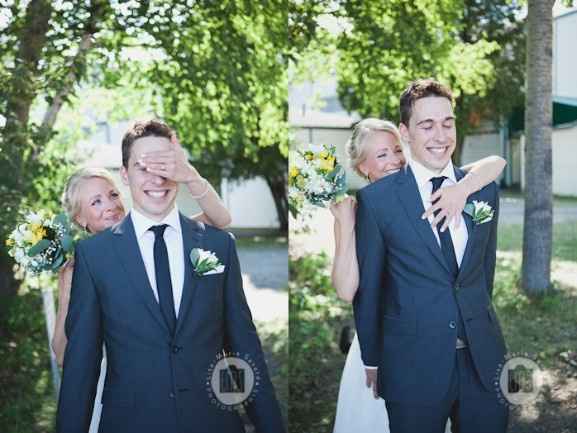 2.-llegar hasta dónde él este y darle un abrazo