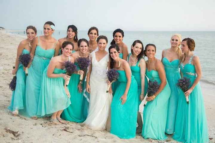 Damas en playa