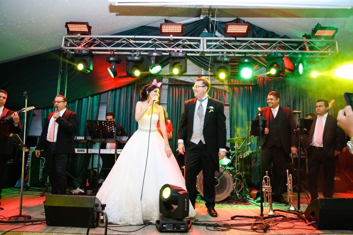 Cantando... 
