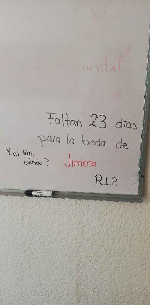 Mientras tanto en mi oficina..  😂 - 1
