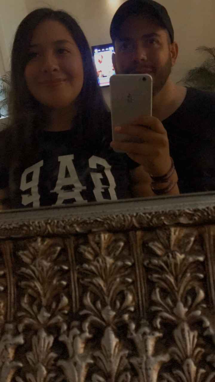 ¿Cuál fue la primera foto en pareja que subieron a las redes sociales? - 1