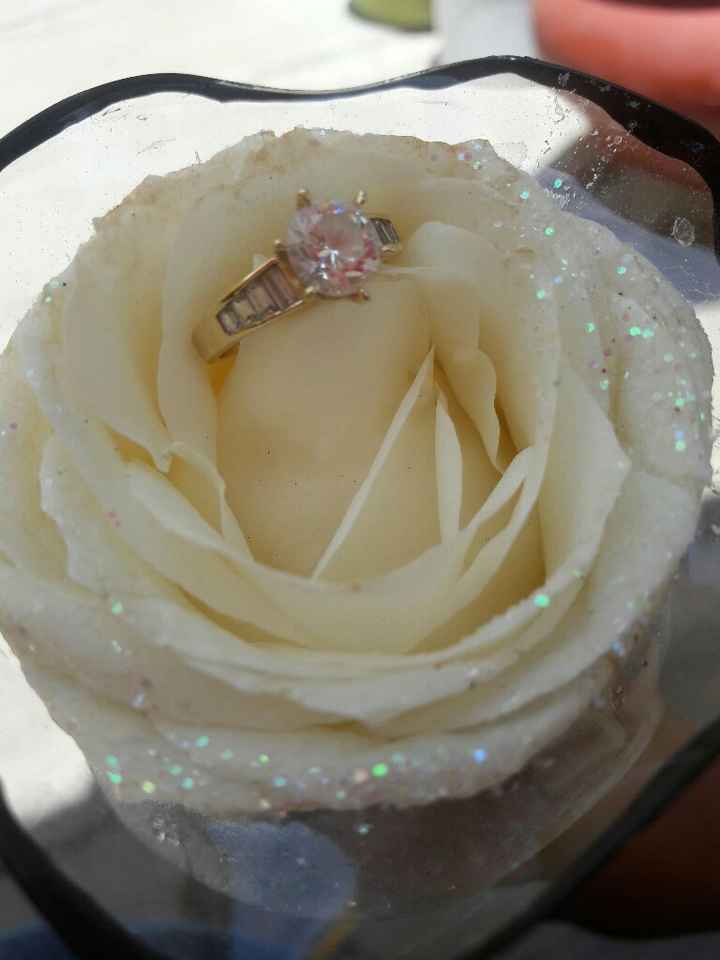 Compartan su anillo de compromiso ? - 1