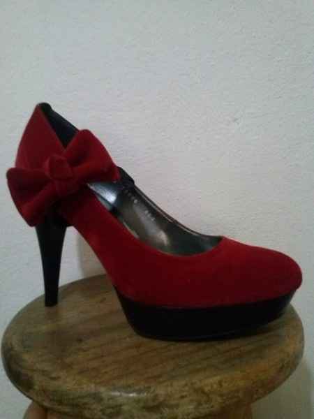 ZAPATILLAS ROJAS BODA RELIGIOSA