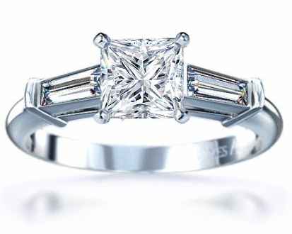 anillo de compromiso