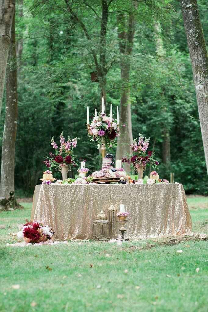 Combinaciones de colores champán, vino y dorado - 4