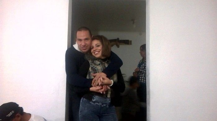 Presuman a su prometido!! - 1