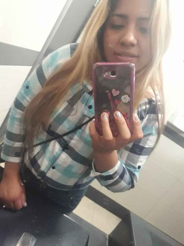 Siento nervios Por como me quedara el vestido - 1