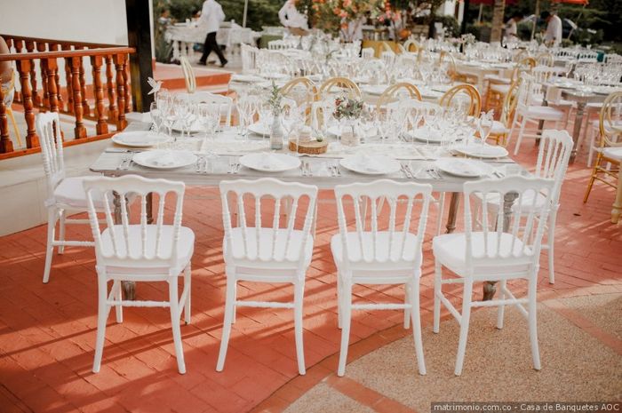 ¡Conoce los diferentes tipos de sillas para tu boda! 4