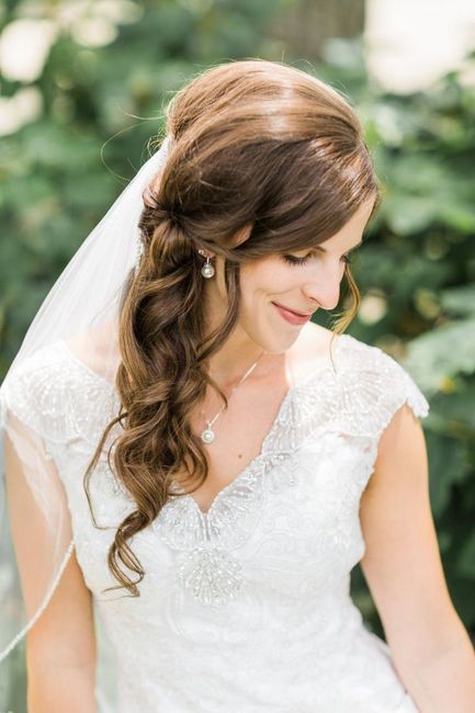 Ideas de peinados para novias de cabello largo 4