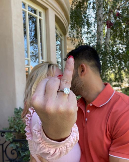 Oh Yes! She did it again! Britney Spears se acaba de comprometer! 🥰💍 3