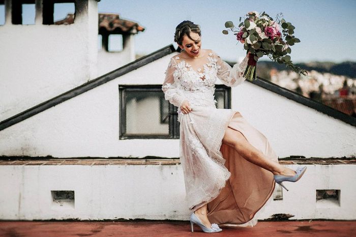 ¿Cómo puede posar una novia en las fotos el día de su boda? ¡Te lo contamos! 1