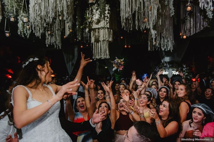 ¿Vas a querer lanzar el ramo en tu boda? 2
