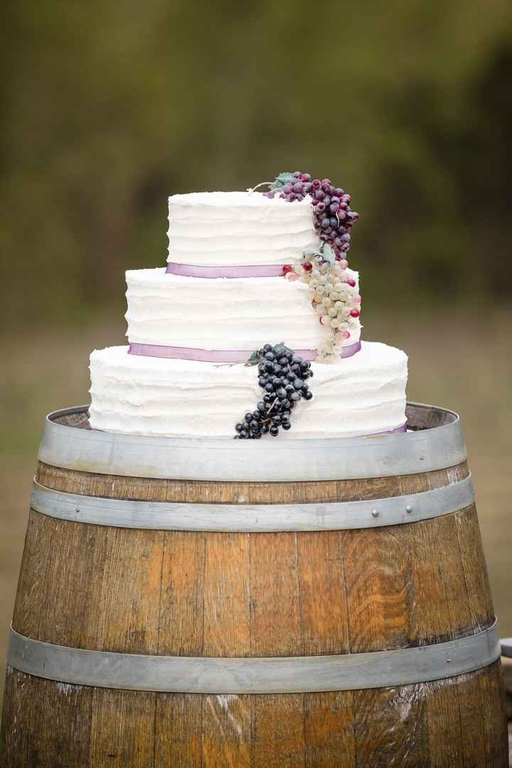 ¡Pastel de bodas en morado! - 1