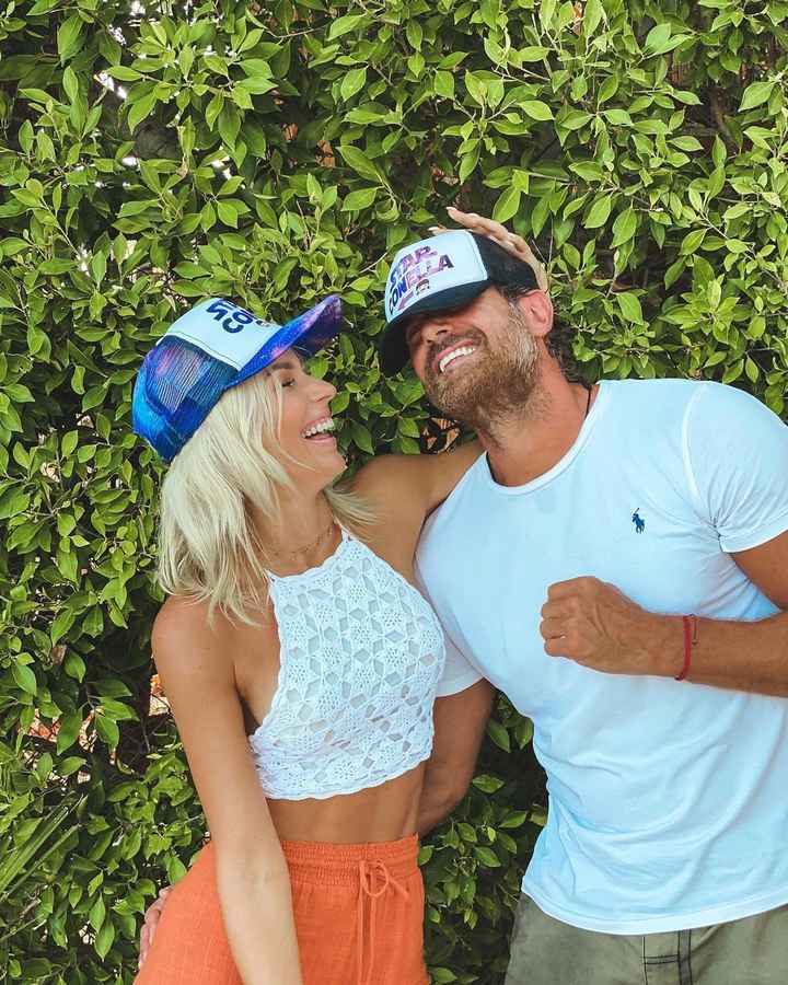 ¡Gabriel Soto e Irina Baeva se comprometen! - 2