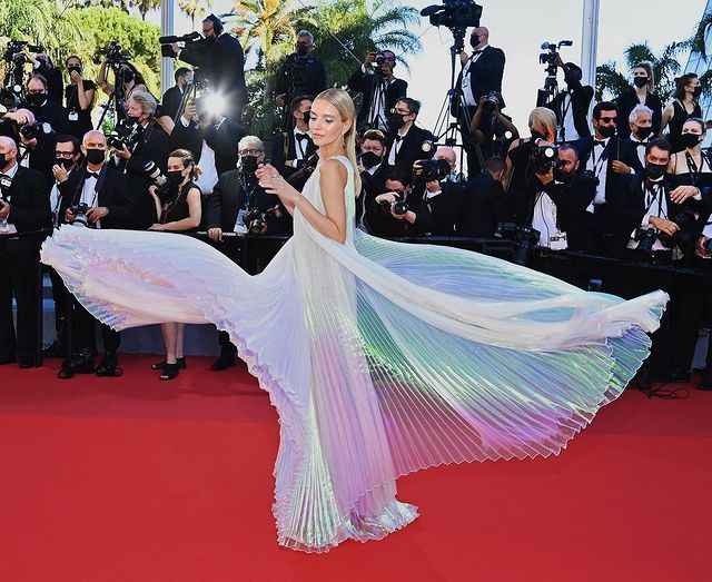 Los 20 vestidos más espectaculares del Festival de Cannes 2021 - 2
