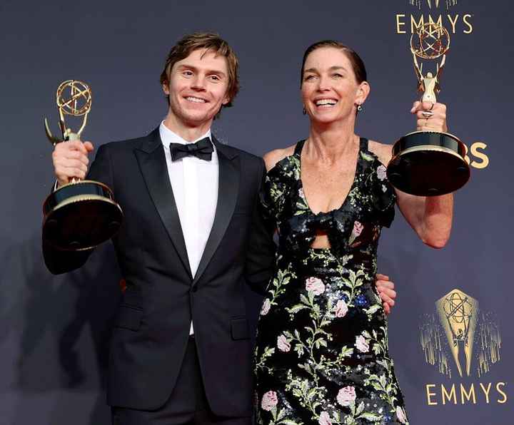 ¡ALERTA! 🚨Looks de hombres en los Emmy, que triunfaron! - 6