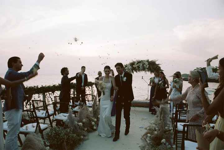 Vin Diesel entrega en el altar a la hija de Paul Walker en su boda - 2