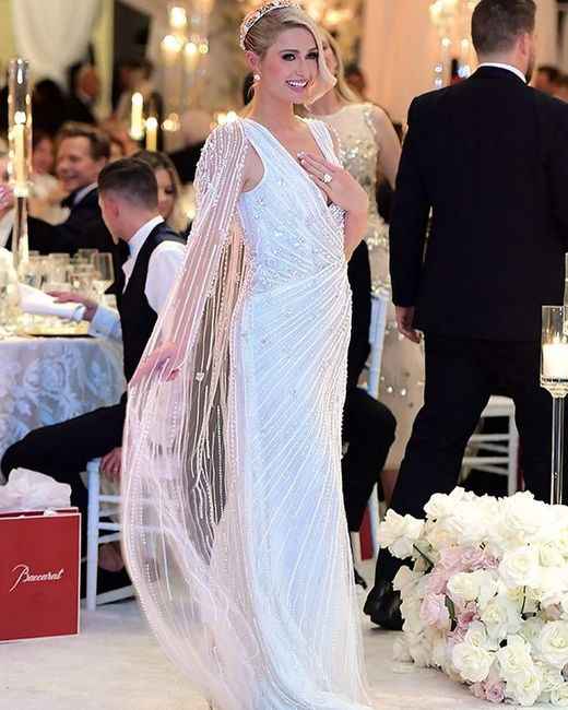 Paris Hilton luce 4 vestidos de ensueño en su boda - 3