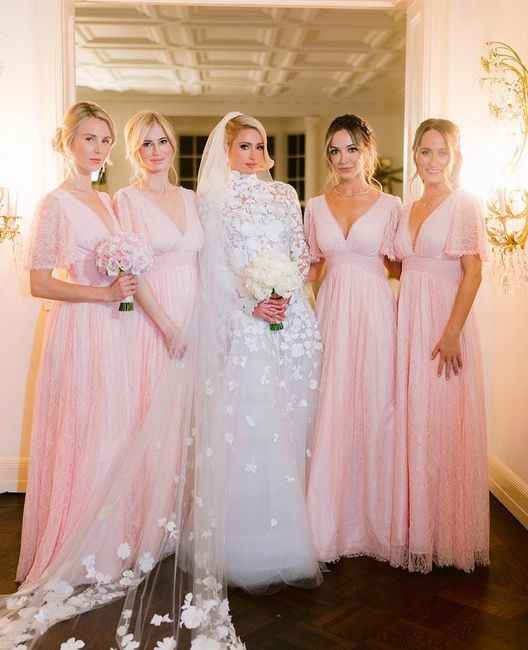 Paris Hilton luce 4 vestidos de ensueño en su boda - 6