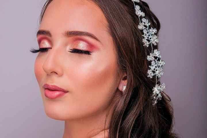 Maquillaje para novias en tonos rosa - Sombras - 1