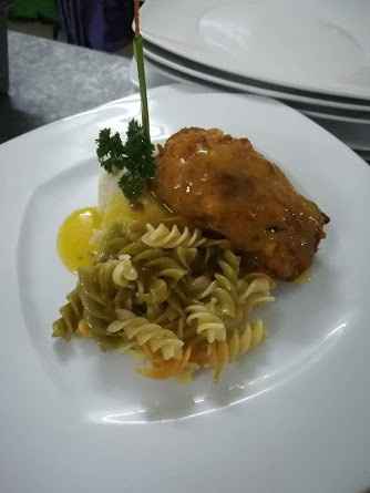 Plato Principal