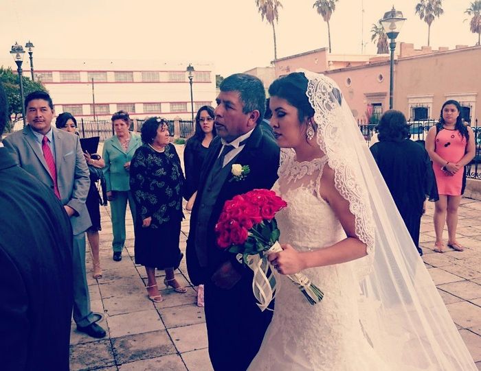 Chicas que ya se casaron ¿que pensaban camino a la iglesia? dentro del coche nupcial. - 1