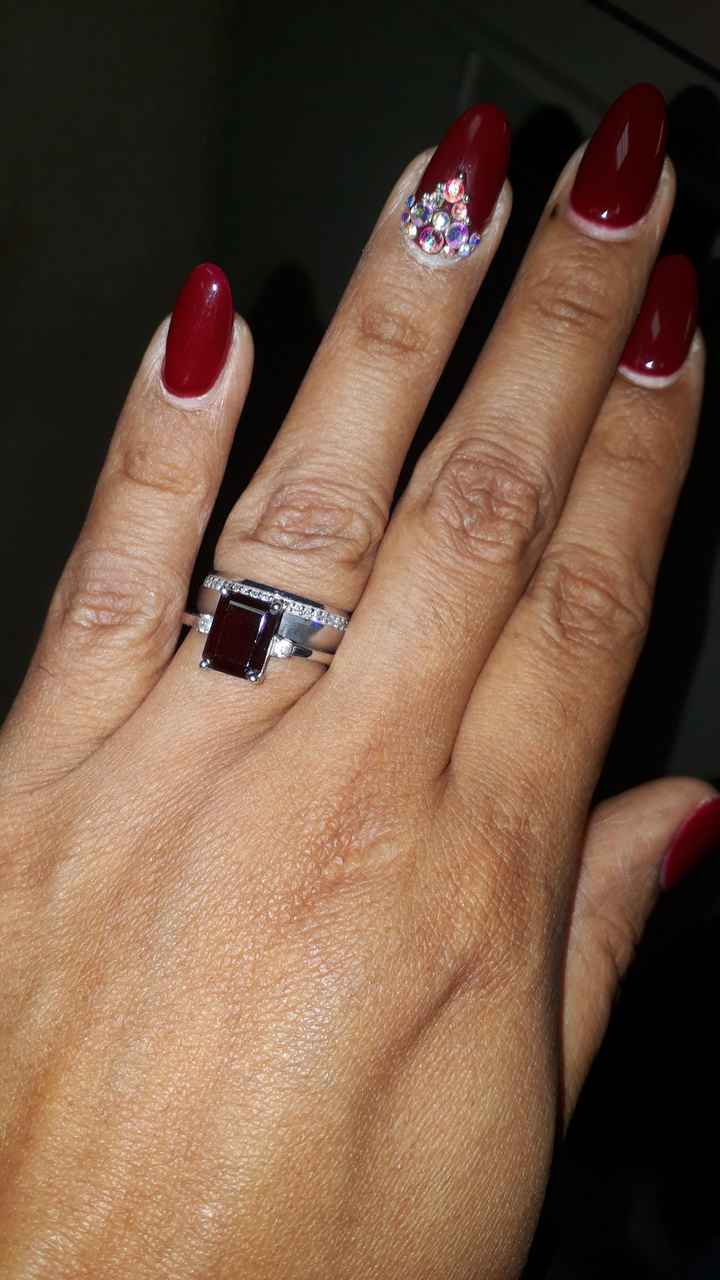 Post del día: Martes con m de Muestren sus anillos o reloj de compromiso. - 1