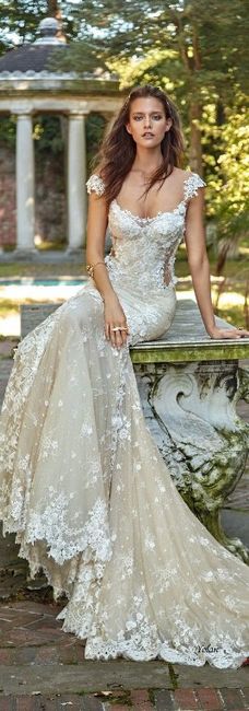 Yo quiero un vestido algo asi