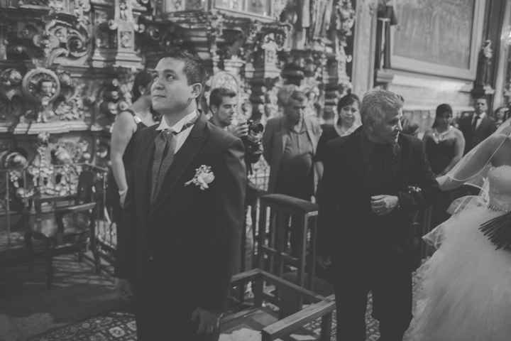 A punto de llegar y el parece que estaba rezando, como que se queria arrepentir jajaja, ya lo regañe