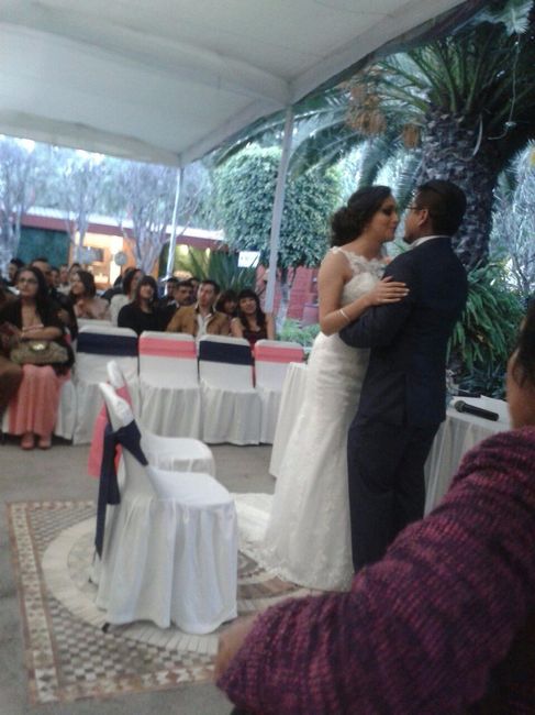 Beso de esposos