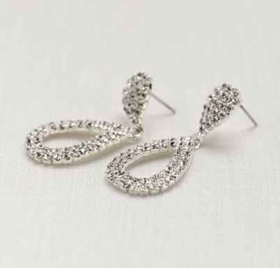 Aretes gota sin relleno