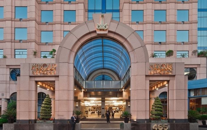 Fachada hotel marquis