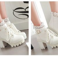 Como no se andar en taconcito.... unos botines !!
