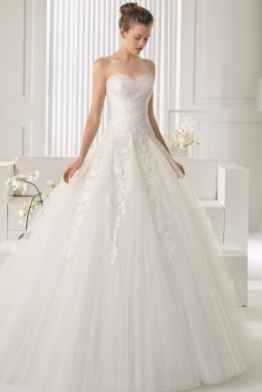 Vestido de novia: ¿tradicional o desenfadado? - Tradicional