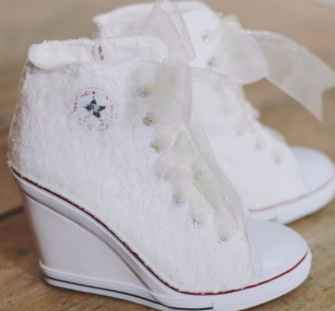Tenis de novia: ¿blancos o brillantes? - blancos