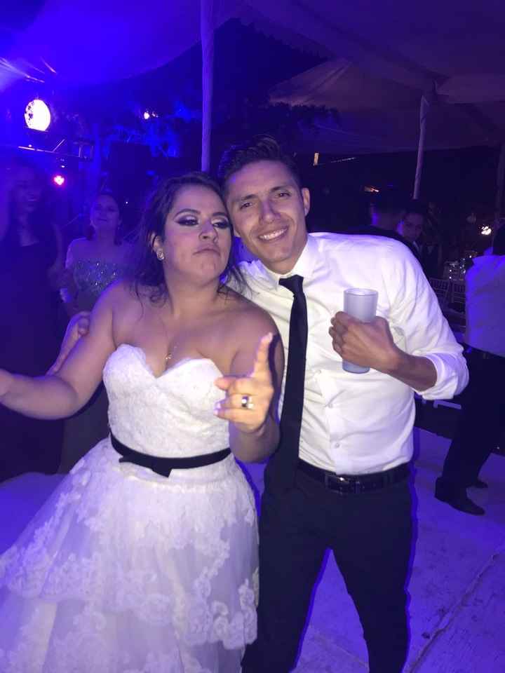 omitan mi cara... estaba muy... como decirlo... agotada!.. jajajja