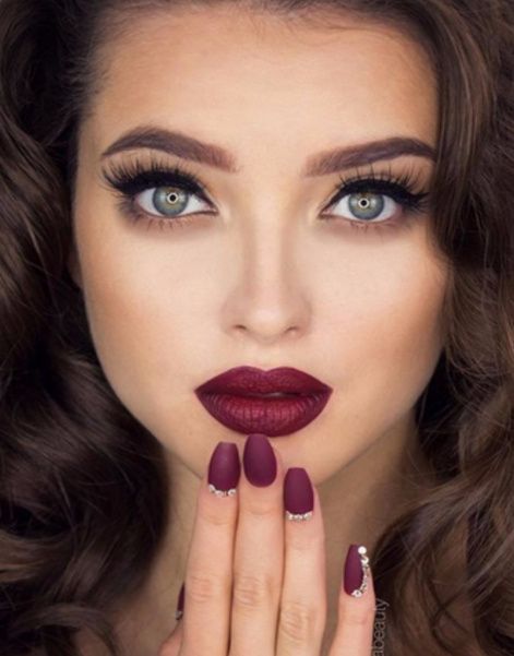 Maquillaje de novia: ¿Neutral o intenso? -intenso!